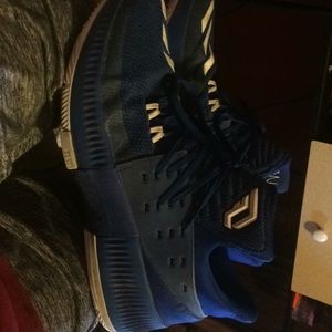 Adidas basketball shoes Damian lillards size 10.5